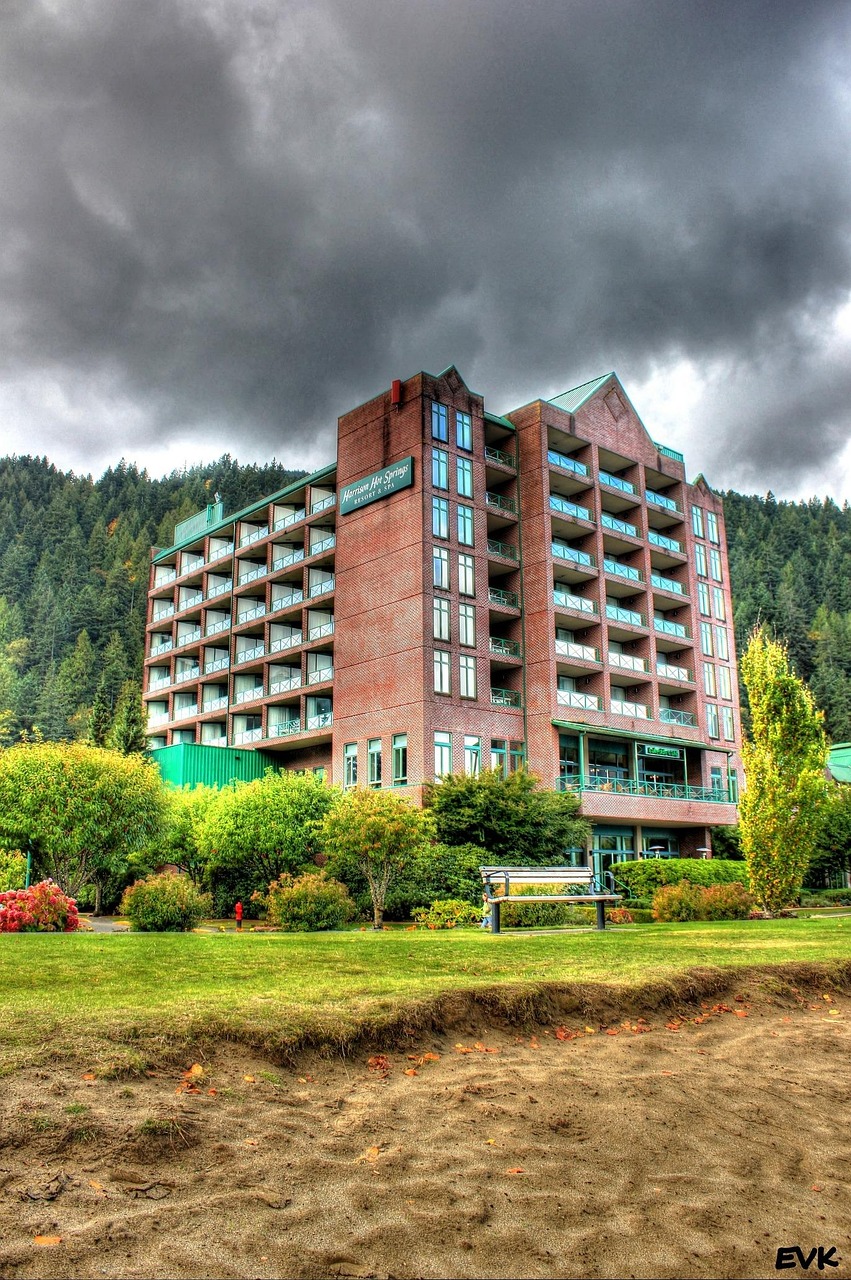 紅葉を楽しむための温泉宿泊ペア専用宿泊貸切プランとは？