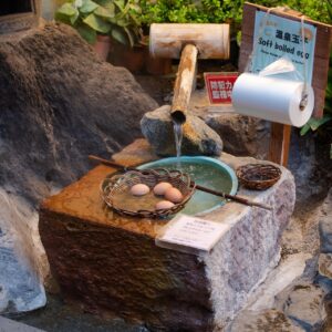 温泉好きカップルにおすすめの紅葉を楽しむ貸切温泉ペアプラン一泊二日は？