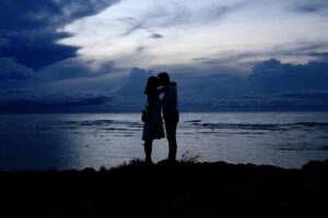 インドア派カップルにおすすめの紅葉を楽しむ貸切温泉ペアプランの日帰りデートは？
